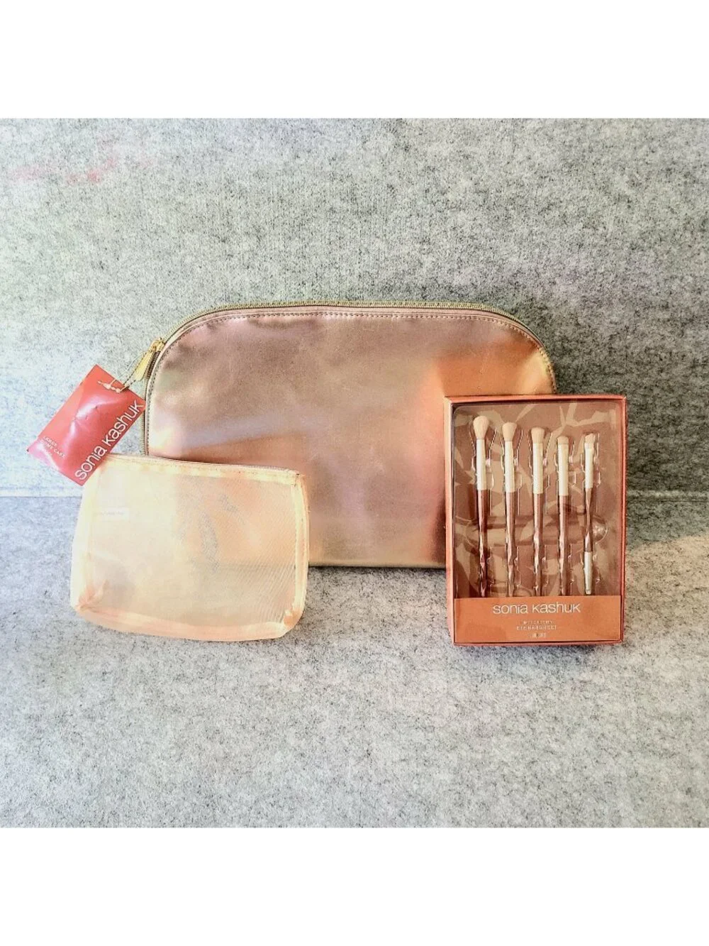 NWT Sonia Kashuk DomeCosmetic Bag and Make-up Brush Set - Rose Gold Metallic LTD